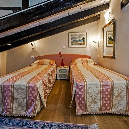 Pensionat Marco Polo Centro Storico 3*